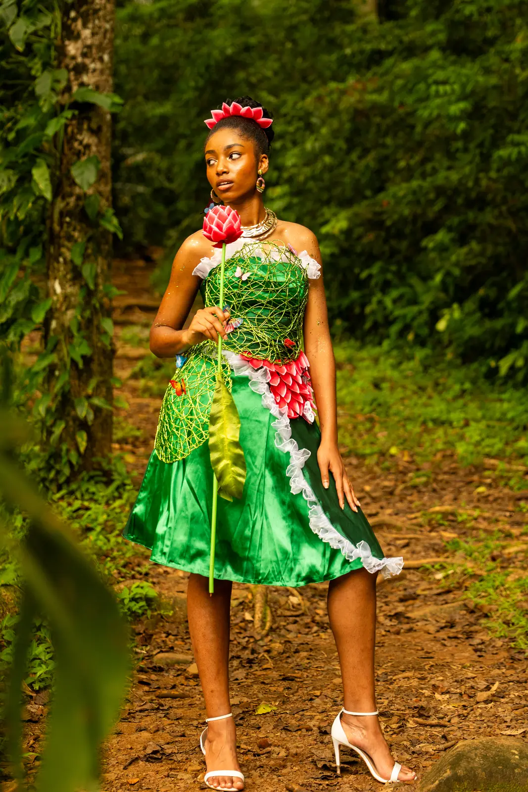 RGR SHOOT, Séance mode en forêt guyanaise, robe bleue